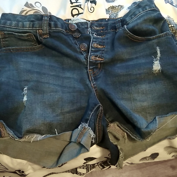 Shorts - Picture 1 of 1